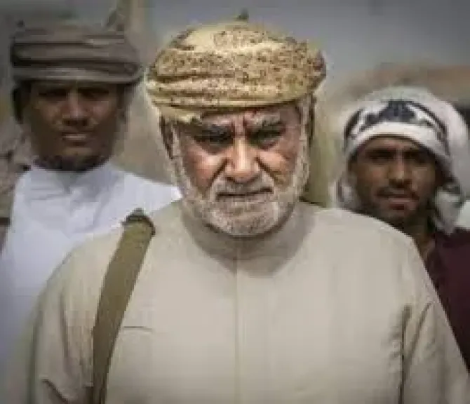 مسلحون يتبعون ”الحريزي” يقتحمون معسكر اللواء 123 ويستولون على أسلحة ثقيلة